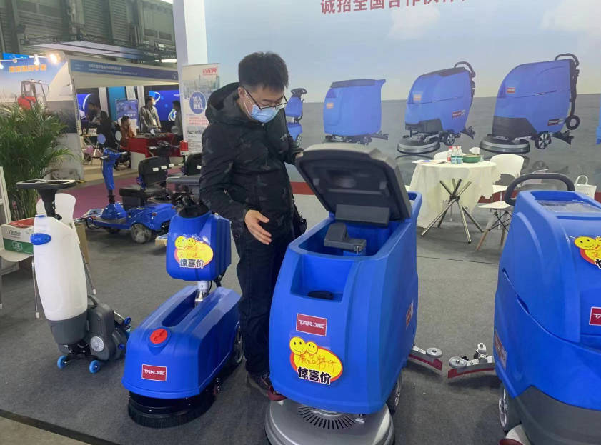 金昌坦洁洗地机公司致力于电动洗地机的生产、销售和服务百家